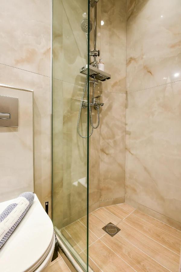 Danae Luxurious Suite #Tifhelexpo Tesalonika Bagian luar foto